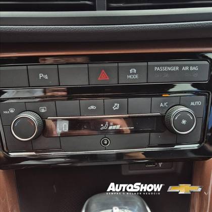 VOLKSWAGEN T-CROSS 1.0 200 TSI TOTAL FLEX COMFORTLINE AUTOMÁTICO